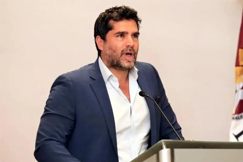 Avala TEPJF que INE siga investigación contra Verástegui