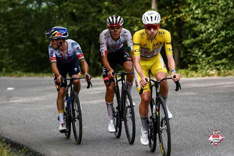 Isaac del Toro conserva el podio del Tour de Francia tras superar la etapa 18 en los Alpes