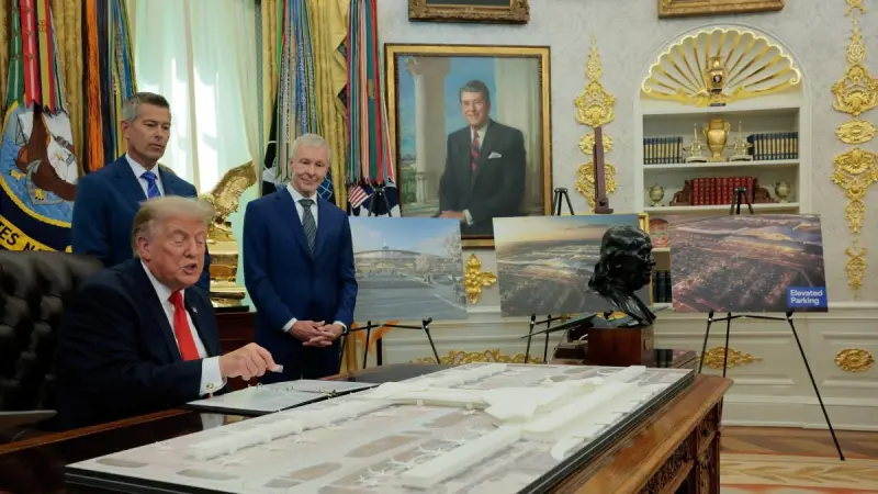 Trump anuncia la renovación del aeropuerto de Washington; inversión supera los 22,000 millones de dólares