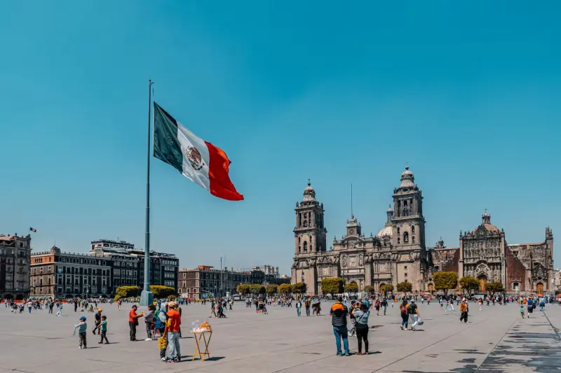 Vacaciones de verano 2026 dejarán más de 17 mil millones de pesos en CDMX; hoteles y restaurantes serán los más beneficiados