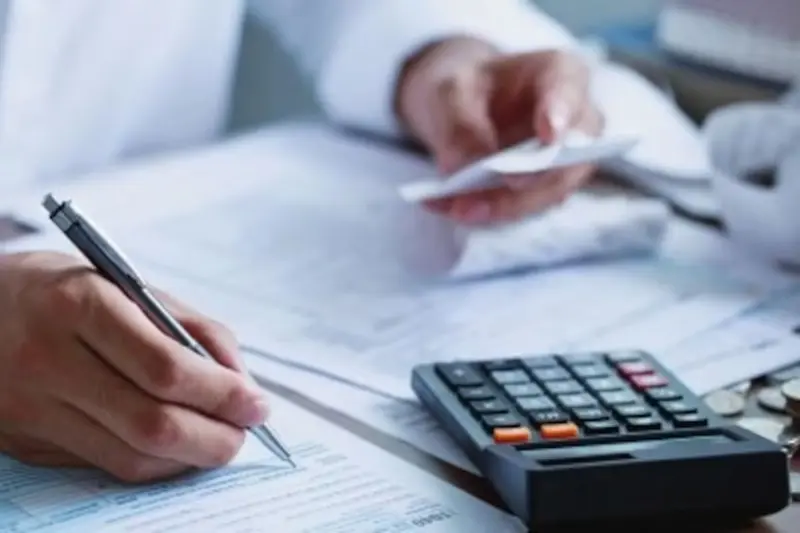 Presión fiscal en México aumenta para contribuyentes formales por falta de nuevos contribuyentes, advierte especialista
