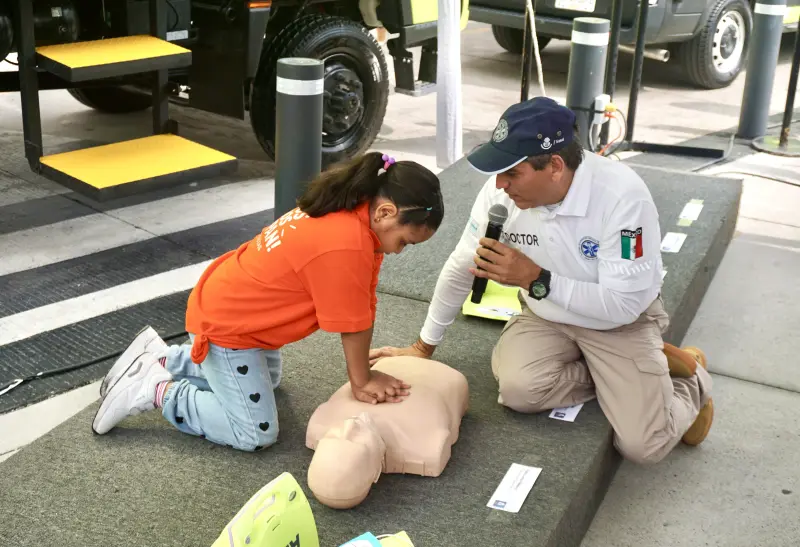 Niños y niñas brigadistas del Hospital Zoquipan se capacitan en RCP