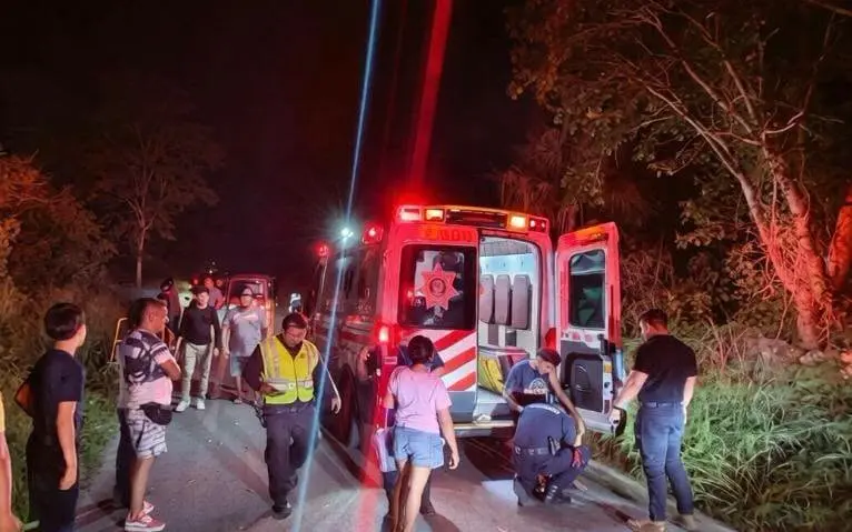 Cuatro lesionados por choque en Motul
