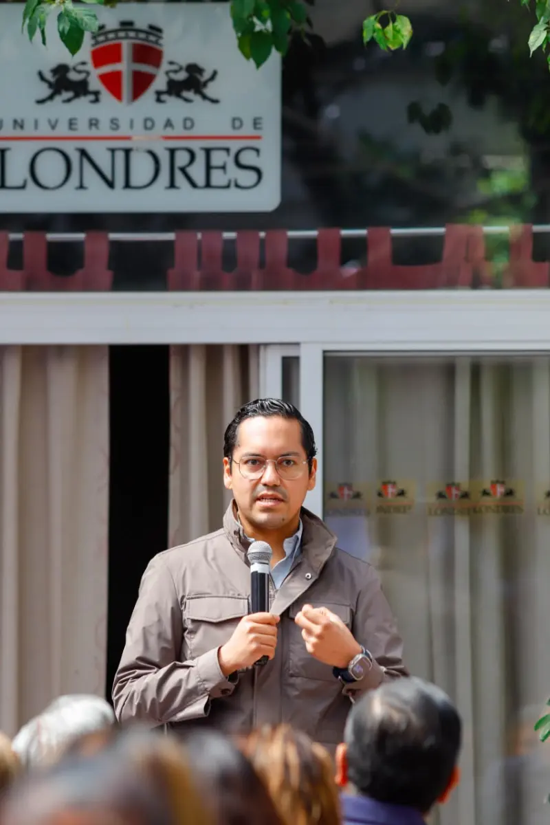 Chepe Guerrero debate con estudiantes de Derecho la iniciativa para sancionar como adultos a adolescentes que cometan delitos graves