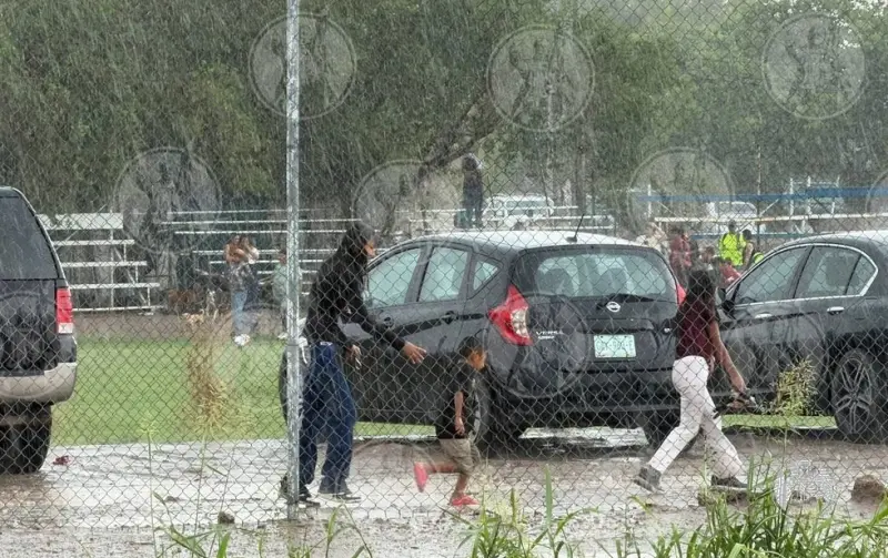 Se desata fuerte tormenta en la ciudad