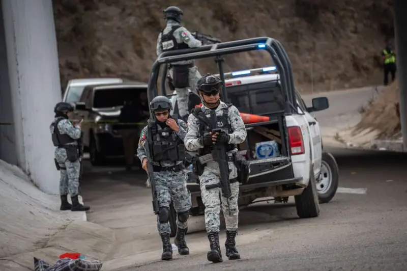 Guadalajara realizará simulacro de bloqueos carreteros para evaluar cómo responderían policías, militares y cuerpos de emergencia ante cierres que dificulten la entrada y salida de la ciudad