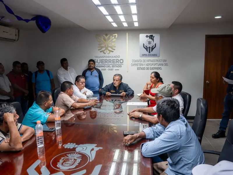 Atiende CICAEG a comunidades de San Luis Acatlán y da seguimiento a obra
