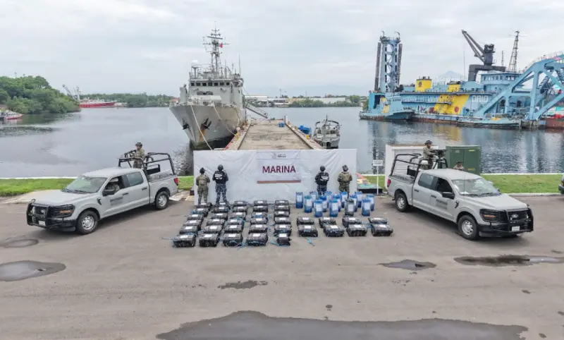 Incauta Semar 1.1 toneladas de cocaína en costas de Chiapas; 3 detenidos