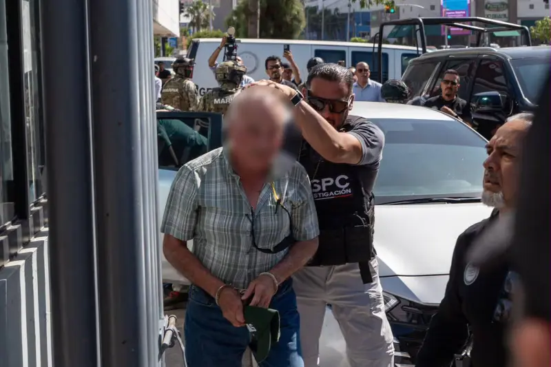 Exhibición de Ruffo Appel vulneró su presunción de inocencia, afirma abogado