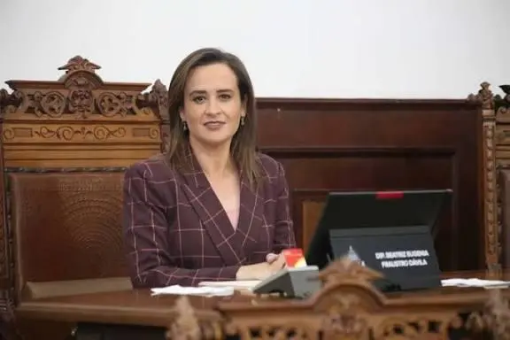 Oficial Mayor del Congreso denuncia por hostigamiento a Tony Flores