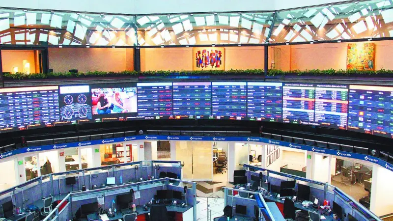 Bolsa mexicana avanza en la jornada, pero cierra la semana con una moderada caída