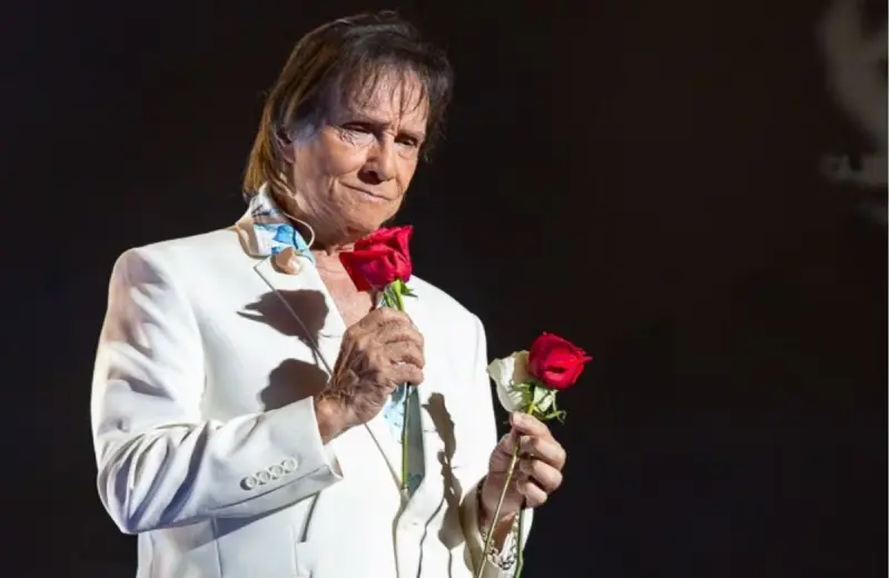 ¿Qué le pasó a Roberto Carlos? Reportan la hospitalización de emergencia del cantante de 85 años