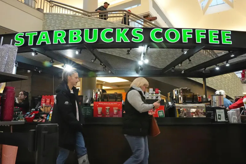 Starbucks de Alsea tuvo un desempeño a la baja; consumidores no aumentaron por Mundial 2026