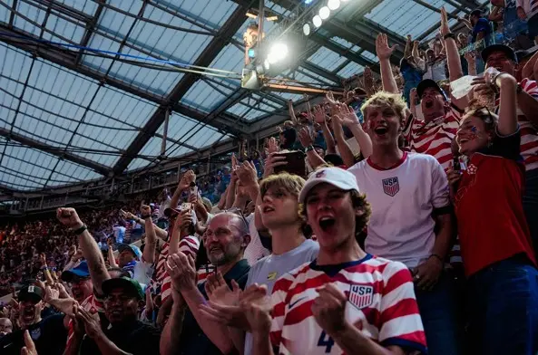 Pese a eliminación, enamora el soccer al público de EU