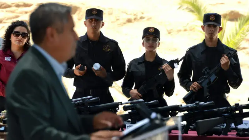 Policía Municipal de Mexicali recibe más de 400 armas para reforzar operaciones de seguridad