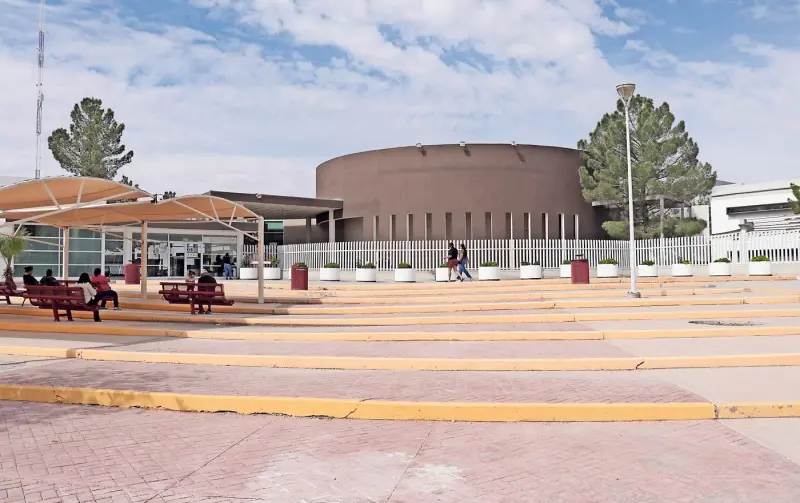 Sufren personal y usuarios fallas eléctricas en Ciudad Judicial