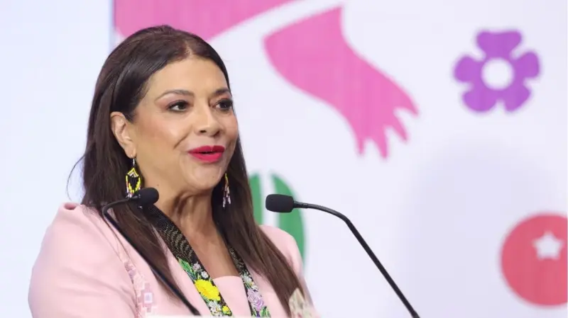 Clara Brugada entra al Top 5 de gobernadores mejor evaluados del país, según Mitofsky