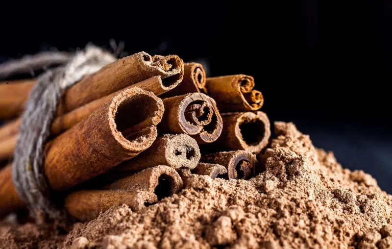 Una pizca de canela al día: el pequeño hábito con grandes beneficios