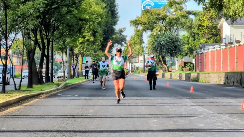Corre con tu perro y ayuda a rescatar animales callejeros en Metepec