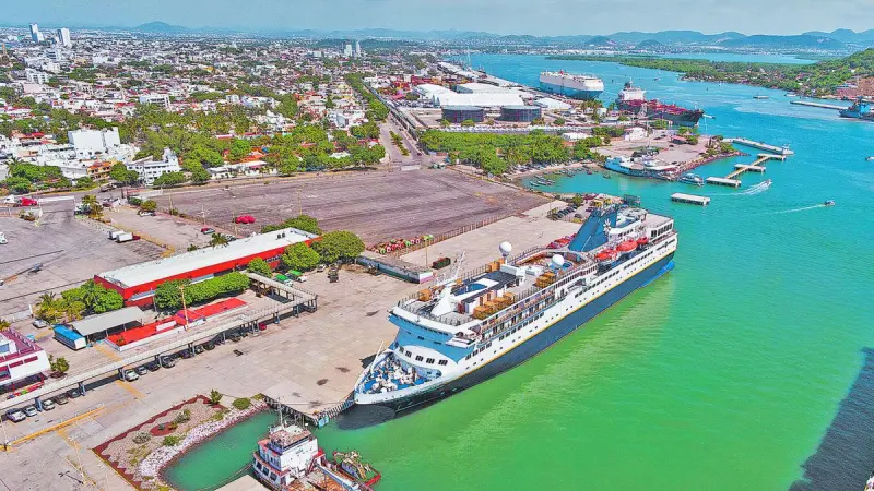 Turismo de cruceros deja 445 millones de pesos a Mazatlán