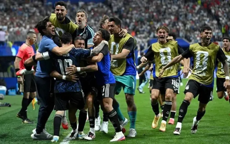 ¡Por el Bi! Remonta Argentina a Inglaterra y va a la Final