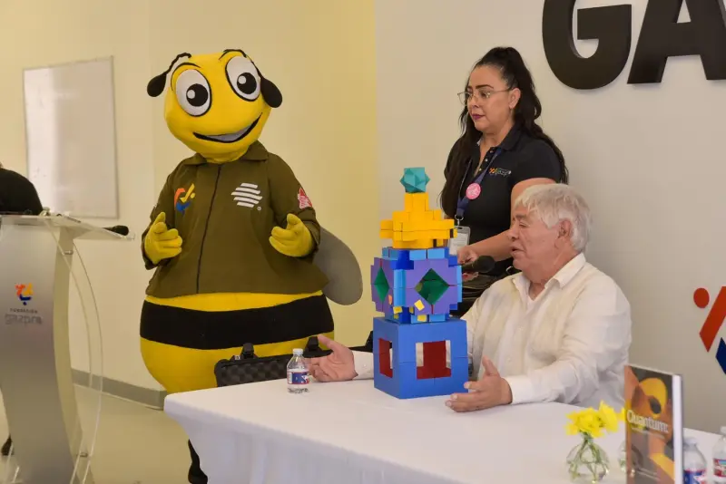 Fundación GazPro, refuerza su campamento de verano con arte y ciencia.