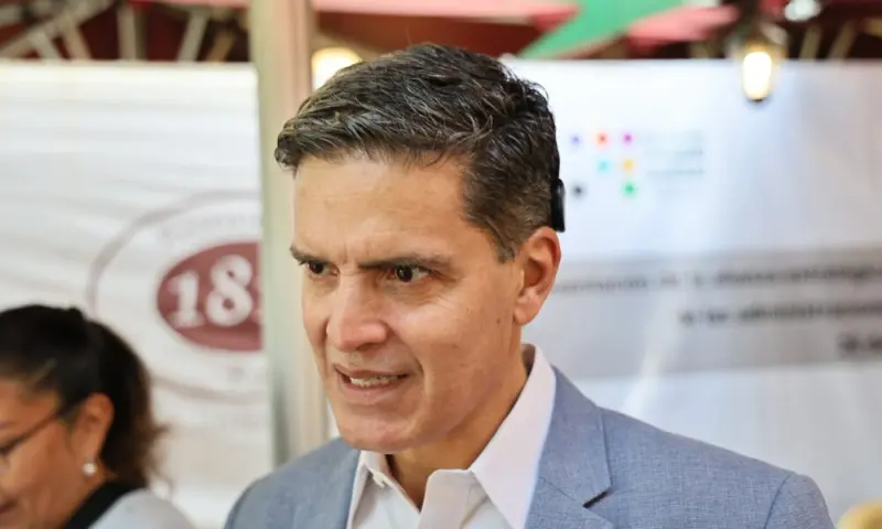 Tec de Monterrey mantendrá clases presenciales, pero aplicará medidas para reducir impacto vial