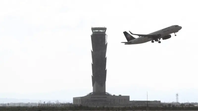 Estos son los siete destinos más baratos a los que puedes volar desde el AIFA