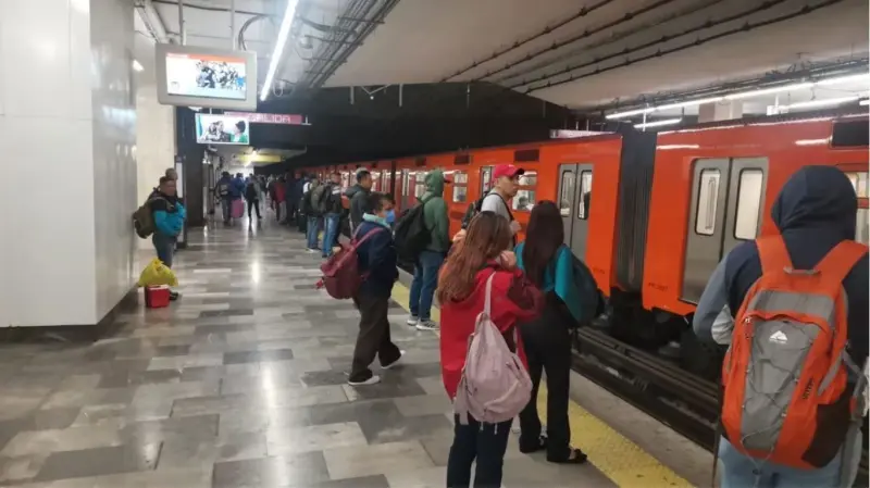 Retrasos en el Metro CDMX este 16 de julio: Línea 8, Línea 3 y Línea 2 presentan complicaciones
