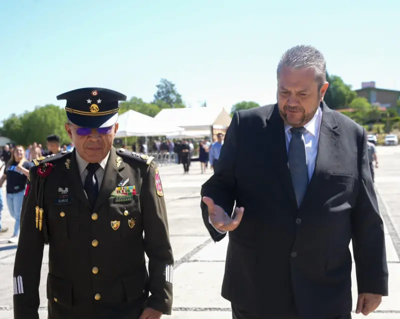 Refrenda Ramos Arizpe alianza con el Ejército por la seguridad