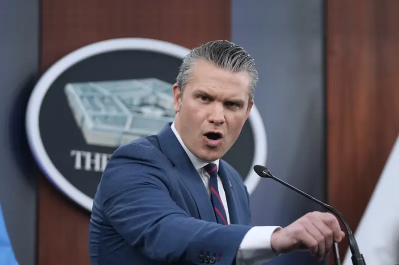 Pete Hegseth en polémica tras ordenar que las tropas mayores de 30 años se sometan a un análisis de testosterona