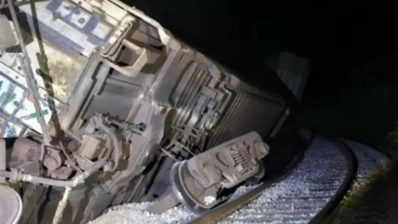 El Tren Interoceánico volvió a descarrilar en Oaxaca con dos unidades de carga afectadas y sin personas lesionadas, a unos 510 metros del punto donde un accidente previo dejó 14 muertos