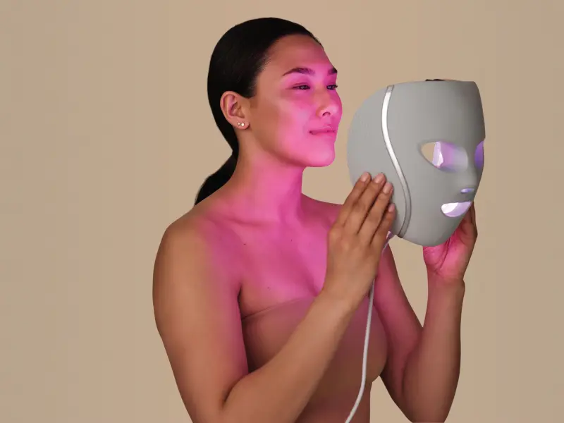 Tres dispositivos de belleza que simplifican tu rutina de skincare y cuidado del cabello