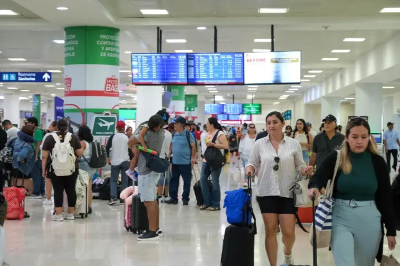 Opera Aeropuerto de Cancún casi mil vuelos en segundo fin de semana vacacional