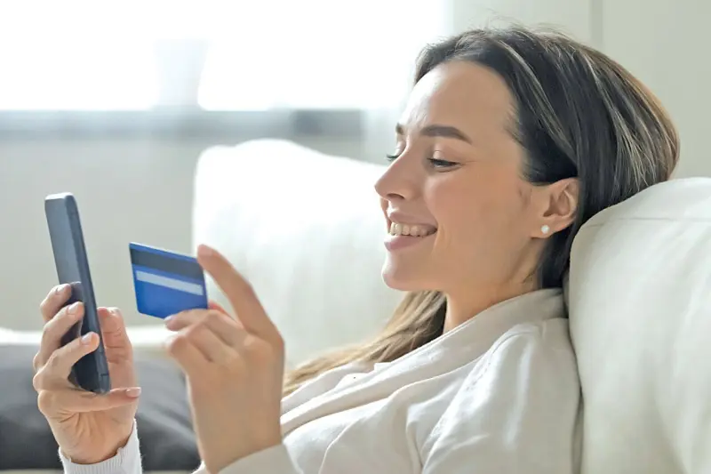 Por qué no debes tener la app del banco en la pantalla de inicio del celular y cómo ocultarla