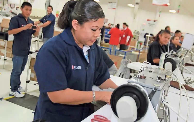 Mejoran condiciones laborales para mujeres