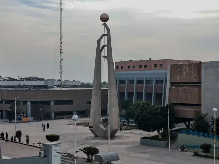 Lloviznas, humedad del 66% y sensación térmica de 45 grados marcarán este viernes en Mexicali