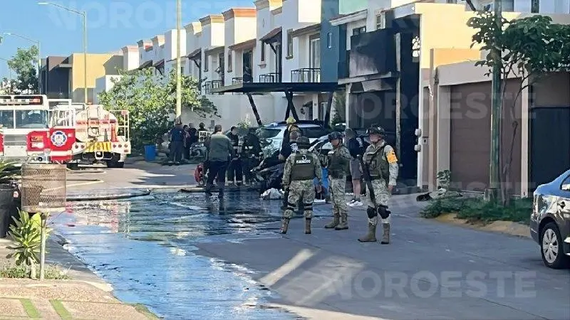 Grupo armado incendia residencia en el sector La Conquista de Culiacán