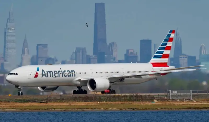 Suspende American Airlines vuelos en EU por falla informática