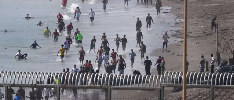 Una ciudad al límite: así vive Ceuta la llegada masiva de migrantes