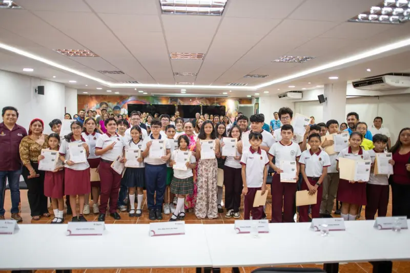 Certifica SEQ a estudiantes y docentes en inglés con reconocimiento internacional