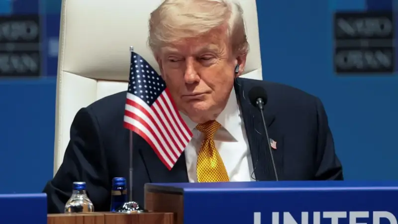 Trump invirtió ganancias cripto en acciones y bonos