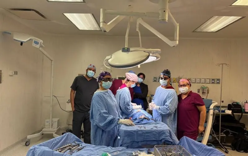 Salvan corazón de bebé de 10 meses