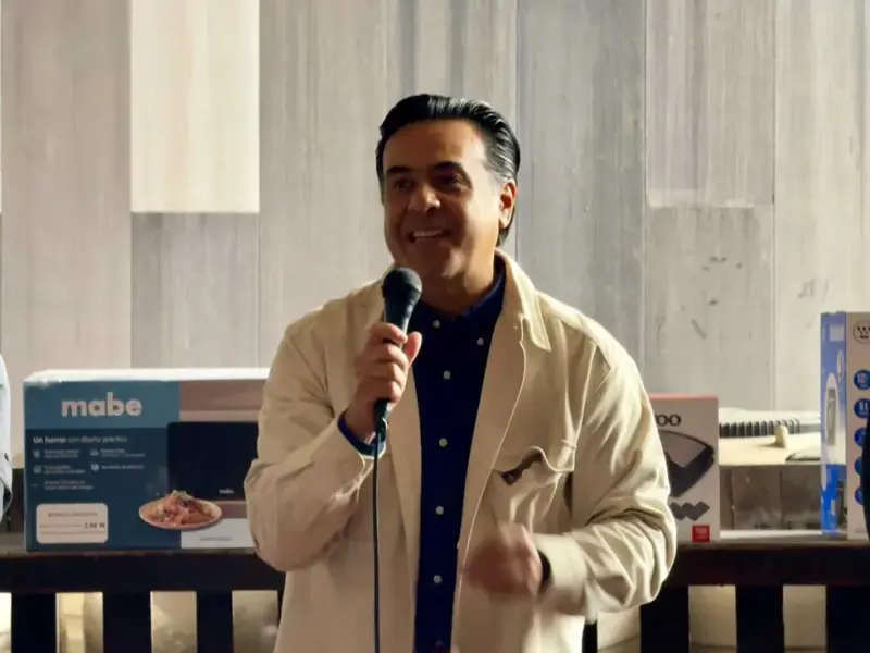Luis Nava anuncia programa piloto de visas para reencuentro de familias migrantes