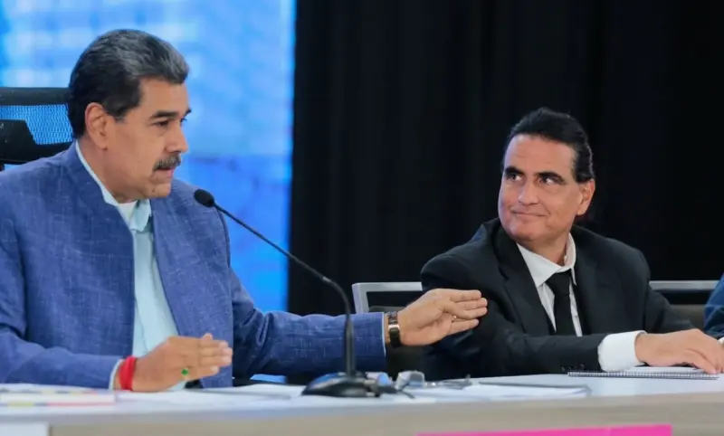 Ordena juez federal millonaria multa contra Maduro y Álex Saab en EU