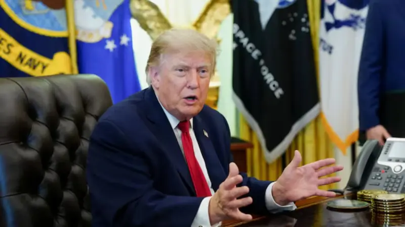 Trump mantiene abiertas las conversaciones con Irán, pero da por terminado el alto el fuego y deja al estrecho de Ormuz bajo riesgo de nuevos ataques y presión sobre el petróleo