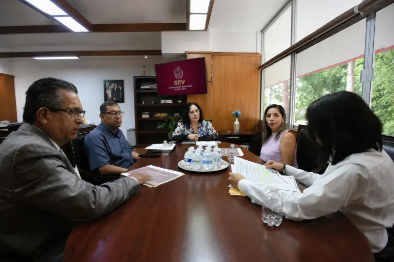 Acompaña SEV proyecto de investigación de la BCENV