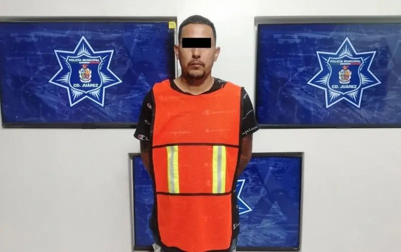 Recuperan vehículo robado y detienen a su conductor