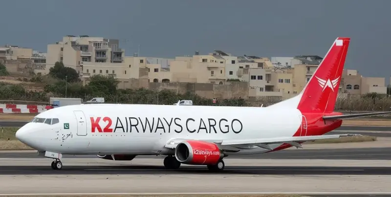 Pakistán amplía la búsqueda del avión de carga tras desaparecer del radar y perder contacto con el control de tráfico aéreo