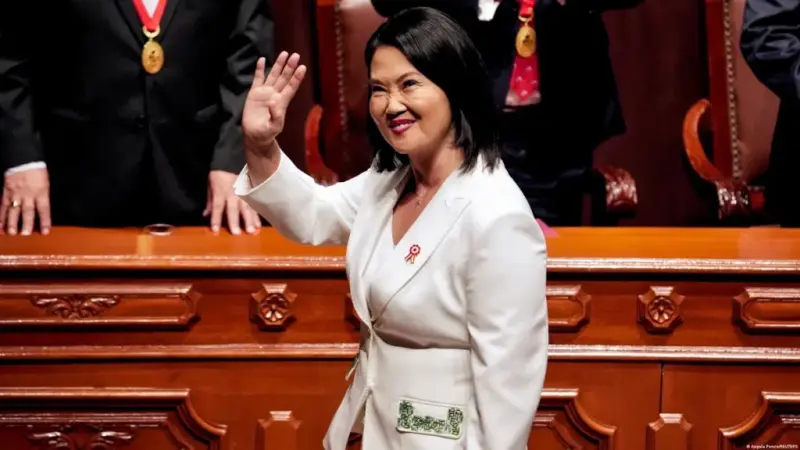 Keiko Fujimori asume la presidencia de Perú entre retos internos y una compleja agenda internacional